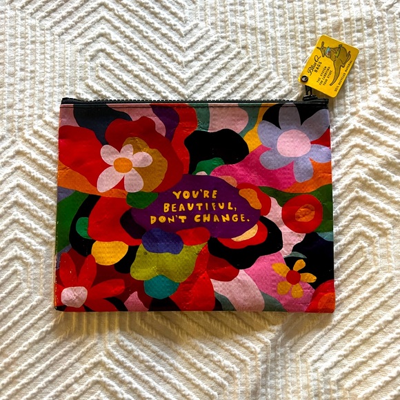 Blue Q Handbags - NWT Blue Q Zipper Pouch